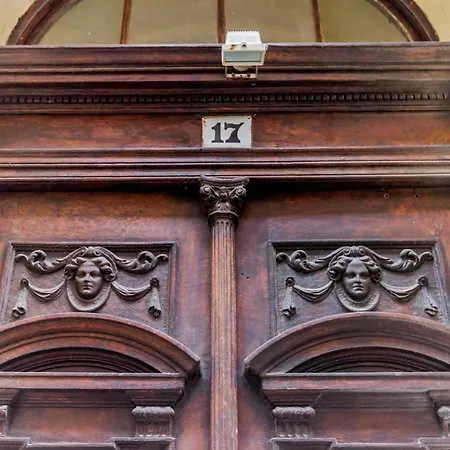 Cozy Place 10min Walk To Parliament & Friendly Host *