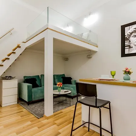 Cozy Place 10min Walk To Parliament & Friendly Host *